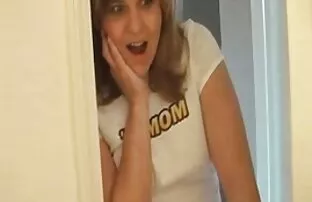 XXX Rosyjska darmowe sex filmy hd dziewczyna tańczy przed mężem w górę