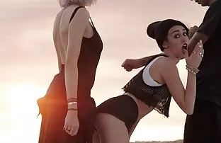 XXX 18-letniej studentce, dziewczynie filmy erotyczne w hd