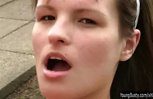 XXX Niewłaściwa dziewczyna kołysała męską filmy xxx hd stronę i złapała mały kapelusz