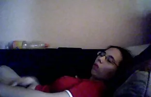 XXX Laska sex darmowe hd masturbuje się na kanapie