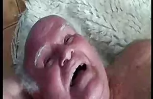 XXX Szczęściarz próbował wielu kogutów sex hd darmowe filmy na wieczorze panieńskim