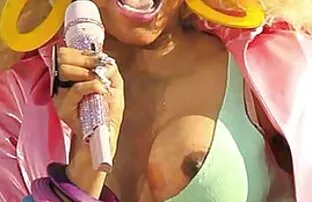 XXX Zerwał brzeszczot najlepszy sex hd do ognia, aby jej cipka się oczyściła